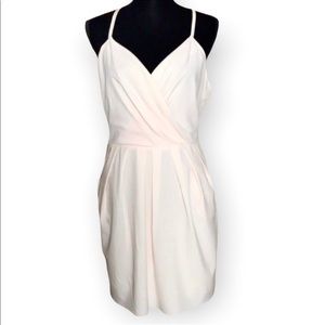 Sheike racerback bubble v-neck dress pockets pastel pink mini pleated size 10